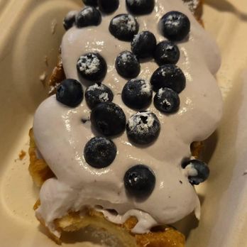 Yolo’s Cafe - Blueberry Cream Cheese Croffle - Bubble Tea Near Me - Bellflower, California