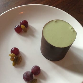 PiDGiN - Dark chocolate mousse w/matcha cream - Japanese Near Me - Vancouver, British Columbia