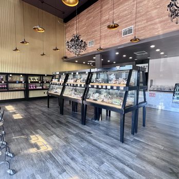 Duke Bakery - Very spacious interior - Bakeries Near Me - Arcadia, California