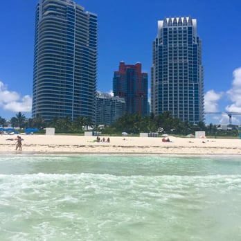 Häagen-Dazs - South Pointe Beach - Ice Cream & Frozen Yogurt Near Me - Miami Beach, Florida