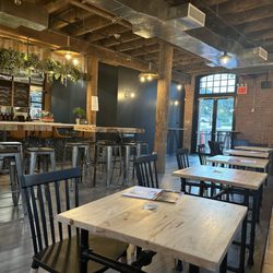 Simple Motive Brewing - Bar area