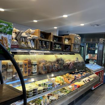 Jackson Market - Deli counter - Grocery Near Me - Culver City, California