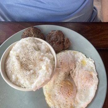 Kings Blu Jam Cafe - The Southern Breakfast (w/ grits and sausage) - Breakfast & Brunch Near Me - Spring, Texas