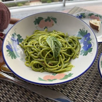 Bellini - Linguine portofino - Italian Near Me - Miami, Florida