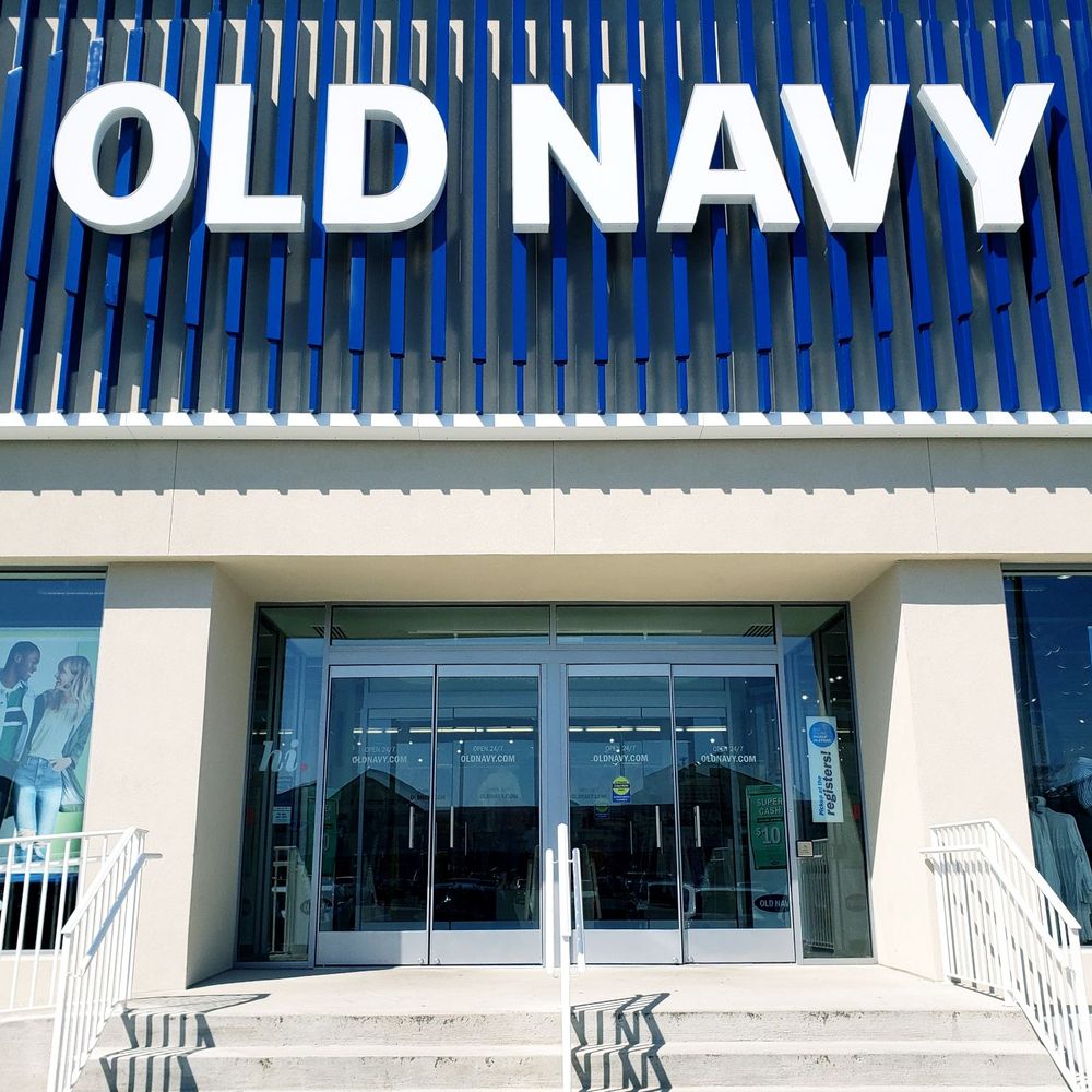 Wonderful old Navy .. GREAT, New fashions, BIG store Wonderful old Navy .. GREAT, New fashions, BIG store