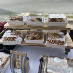 La Plata Farmers Market - Doggie treats