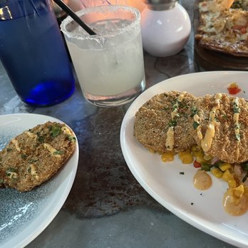 Blackwall Hitch - Fried Green Tomatoes and Blanca margarita - Seafood Near Me - Alexandria, Virginia Blackwall Hitch - Fried Green Tomatoes and Blanca margarita - Seafood Near Me - Alexandria, Virginia