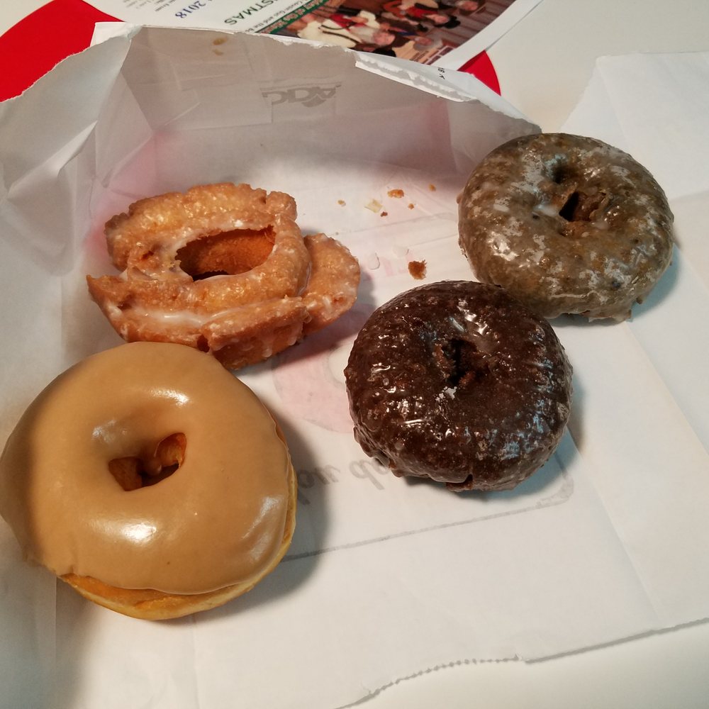 Sammy's Bakery - Old fashioned, blueberry cake, chocolate cake, maple glazed - Donuts Near Me - Eminence, Kentucky Sammy's Bakery - Old fashioned, blueberry cake, chocolate cake, maple glazed - Donuts Near Me - Eminence, Kentucky
