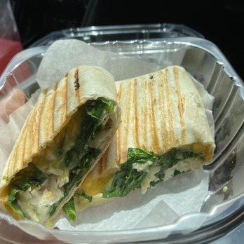 Pretty Healthy - Chicken wrap with spinach, green leaf, cheddar cheese and house sauces - Juice Bars & Smoothies Near Me - Miami Gardens, Florida