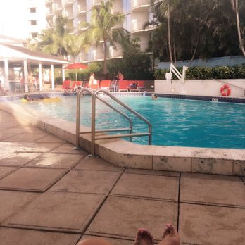 Miami Marriott Biscayne Bay - Chilling poolside. - Hotels Near Me - Miami, Florida