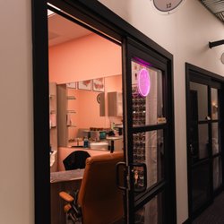 Organic Nail Bar By Thao