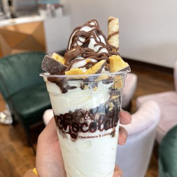 Chocolato Tommy Cafe - desert cup topped with a blend of treats! - Cafes Near Me - Oakville, Ontario