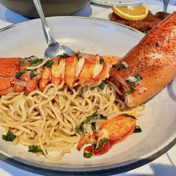 Crustacean Beverly Hills - Vietnamese Near Me - Beverly Hills, California