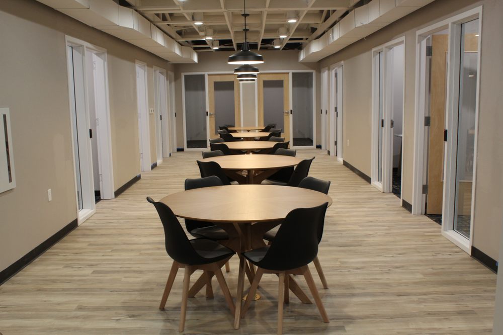 CO4 WORKSPACE Updated September 2024 11 Photos 390 E Farmland Dr