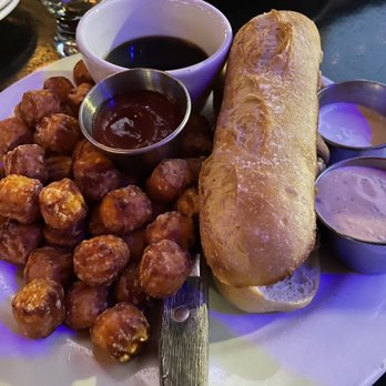 Buckley's On Queen Anne - Prime Rib Dip w/sweet potato tots - American Near Me - Seattle, Washington