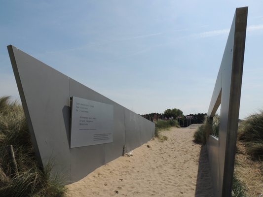 Juno Beach Center by null