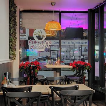 DaNang Kitchen - Interior - Vietnamese Near Me - Chicago, Illinois