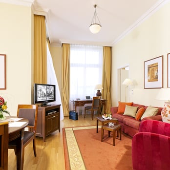Louisa's Place - Suite - Hotel Louisa´s Place - Hotels Near Me - Berlin, BE Louisa's Place - Suite - Hotel Louisa´s Place - Hotels Near Me - Berlin, BE