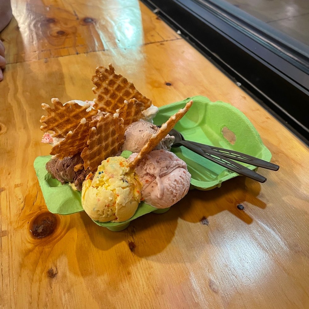 Mini flight of ice cream Mini flight of ice cream