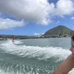 Hawaii Water Sports Center - Wake boarding