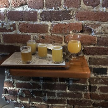 Cellarmaker Brewing Company - It all taste like the same beer - Breweries Near Me - Berkeley, California