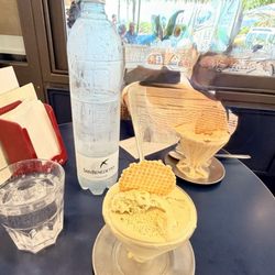 Bar Gelateria Baciollo - Baciollo bar Gelateria: Pistachio and Salted Carmel with a SanBenedetto Still Water.
