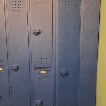 Mike Shellito Indoor Pool - 25 lockers in the women's locker room. Bring your own lock, or purchase one from front desk (or Lowe's across the street). - Swimming Lessons/Schools Near Me - Roseville, California