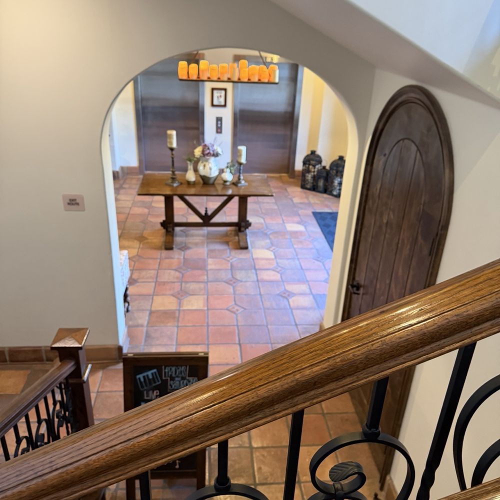 Ponte Vineyard Inn - 2nd flr looking down stairwell. Elevator is also available. - Hotels Near Me - Temecula, California Ponte Vineyard Inn - 2nd flr looking down stairwell. Elevator is also available. - Hotels Near Me - Temecula, California