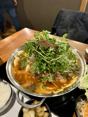 Hanmaru Gamjatang by null