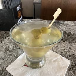 Excellent dirty martini!