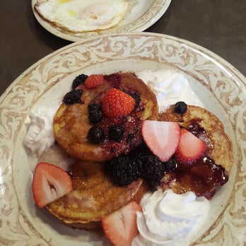 Another Broken Egg Cafe - Breakfast & Brunch Near Me - Winter Park, Florida