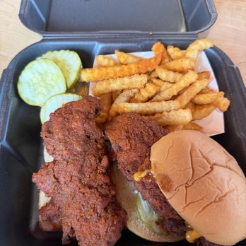 Dave's Hot Chicken - Dave's #3 1 Tender & 1 Slider w/ Fries - Chicken Shop Near Me - Chicago, Illinois