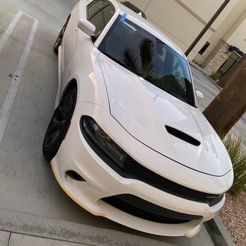 De Leon Auto Glass - Crystal clear - Auto Glass Services Near Me - Lancaster, California