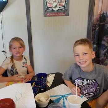 Hungry Hunter Restaurant - Breakfast at Hungry Hunter - Breakfast & Brunch Near Me - Branson, Missouri