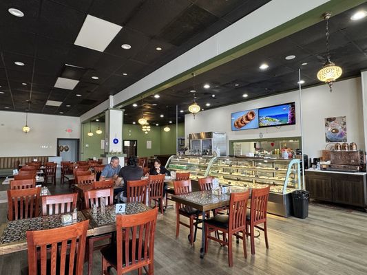 Zeeyum Kitchen by null