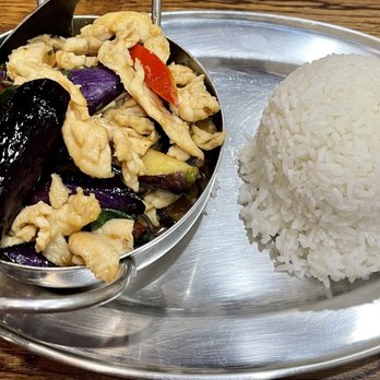Archi's Quick Casual - Eggplant with chicken and rice - Thai Near Me - Las Vegas, Nevada