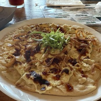 Dos Sirenos Brewing - Crab Rangoon Pizzetta - Breweries Near Me - San Antonio, Texas