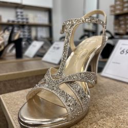 DSW Designer Shoe Warehouse