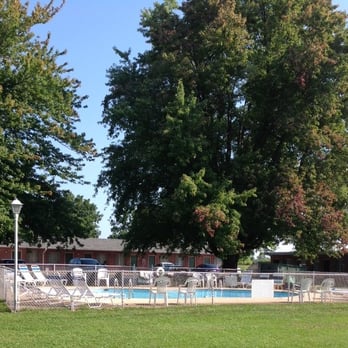 Maples Motel - Hotels Near Me - Sandusky, Ohio