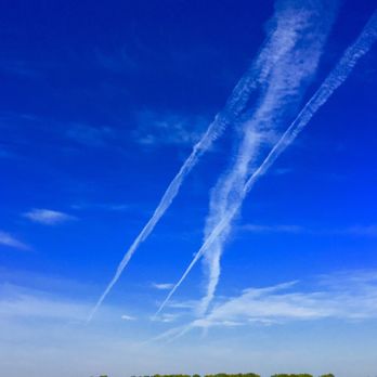 Platte Landing Park - I always enjoy free painting in the sky no matter by nearby AFB drills or Mother Nature's offer. - Parks Near Me - Parkville, Missouri