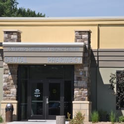 Loveland Community Health Center - Entrance to Loveland Community Health Center (a part of Sunrise Community Health)