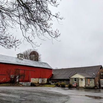 Baldwin Vineyards - Outside of the winery - Wineries Near Me - Pine Bush, New York