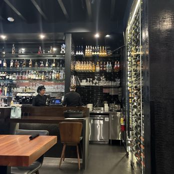Beverly Bar - Bar area - Wine Bars Near Me - Beverly Hills, California Beverly Bar - Bar area - Wine Bars Near Me - Beverly Hills, California