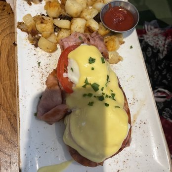 First Watch - Egg Benedict, perfectly made - Breakfast & Brunch Near Me - North Miami Beach, Florida First Watch - Egg Benedict, perfectly made - Breakfast & Brunch Near Me - North Miami Beach, Florida