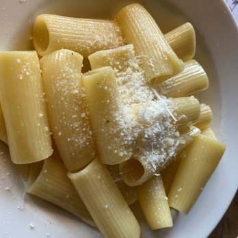 Bucatini - Italian Near Me - Edmonds, Washington Bucatini - Italian Near Me - Edmonds, Washington