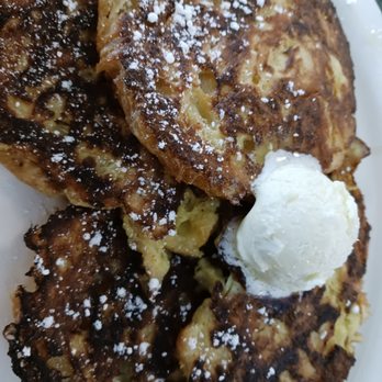 Metro Diner - Croissant french toast - American Near Me - Charleston, South Carolina Metro Diner - Croissant french toast - American Near Me - Charleston, South Carolina