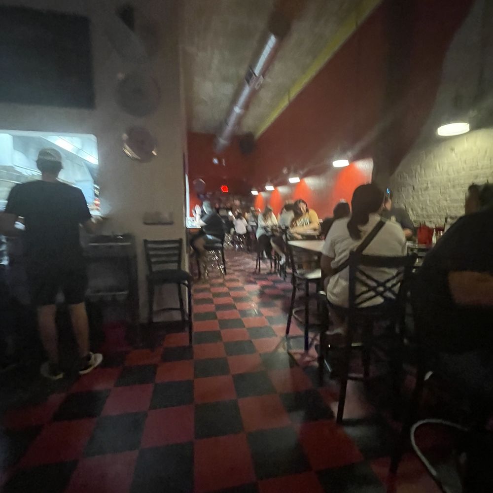 Valentino's Pizza - Pizza Near Me - San Marcos, Texas