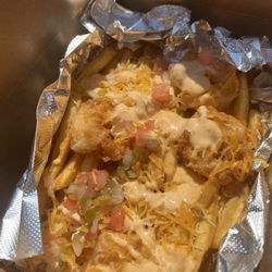 The Lobster Food Truck - Delish loaded seafood fries