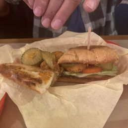 Shrimp Po' Boy Sandwich Shrimp Po' Boy Sandwich