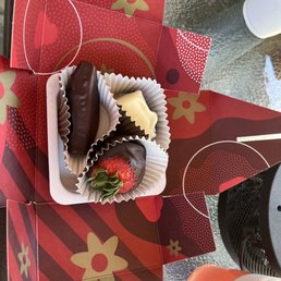 strawberries and chocolate covered strawberries strawberries and chocolate covered strawberries
